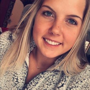 Meet your Posher, Mackenzie